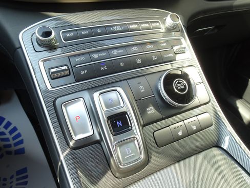 Used 2022 Hyundai Santa Fe SEL w/ Convenience + Premium Package image 18