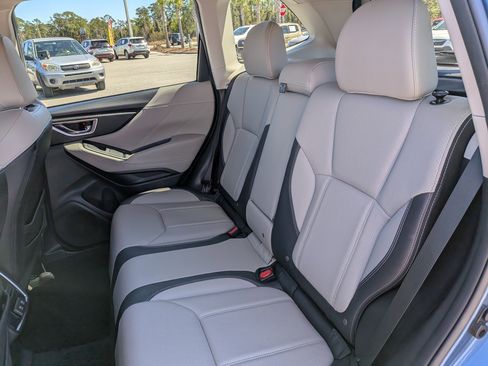 Used 2020 Subaru Forester Limited image 14