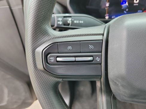 Used 2023 Chevrolet Colorado Trail Boss image 13