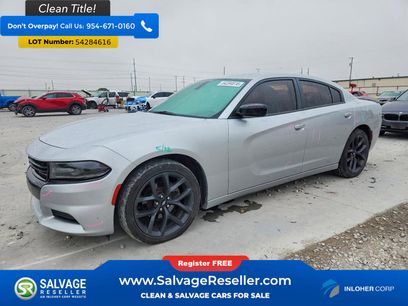 Used 2019 Dodge Charger SXT w/ Blacktop Package