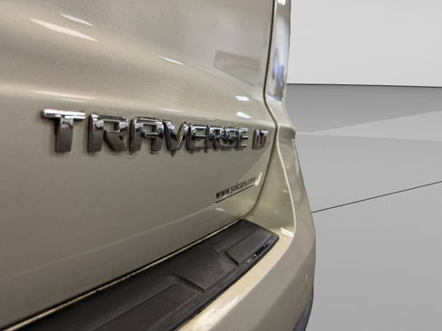 Used 2016 Chevrolet Traverse LT w/ Style and Technology Package FWD image 41