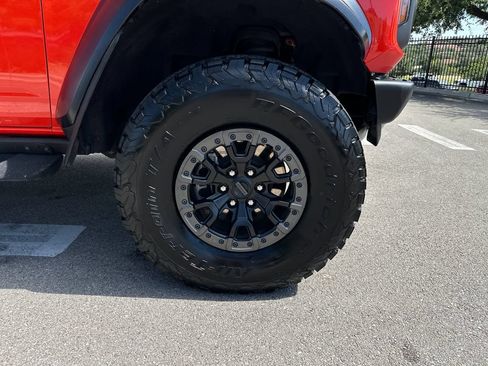 Used 2022 Ford Bronco Raptor AWD/4WD image 15