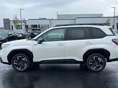 New 2025 Subaru Forester Limited w/ Popular Package image 7
