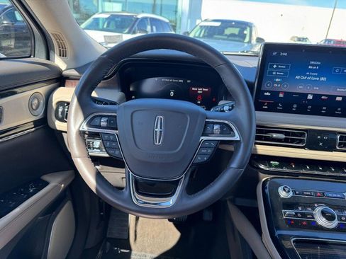 Certified 2022 Lincoln Nautilus Reserve w/ Equipment Group 202A image 10