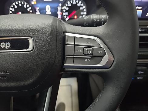 Used 2023 Jeep Compass Altitude image 20