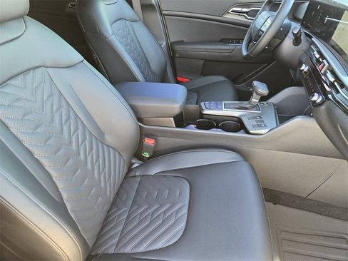 New 2026 Kia Sportage X-Line w/ X-Line Technology Package AWD/4WD image 11