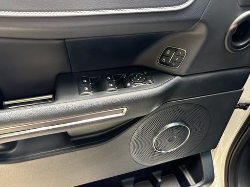 Used 2022 Ford Expedition Max XLT RWD image 16