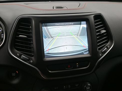 Used 2022 Jeep Cherokee Trailhawk w/ Premium Leather Package AWD/4WD image 14