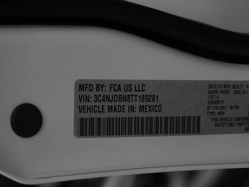 New 2026 Jeep Compass Latitude image 38