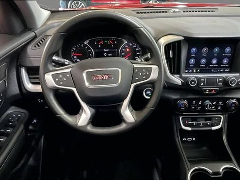 Used 2024 GMC Terrain SLE w/ Driver Convenience Package AWD/4WD image 18