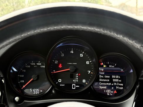 Used 2018 Porsche Macan Sport Edition image 27