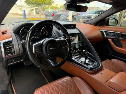 Used 2019 Jaguar F-TYPE SVR AWD/4WD image 16