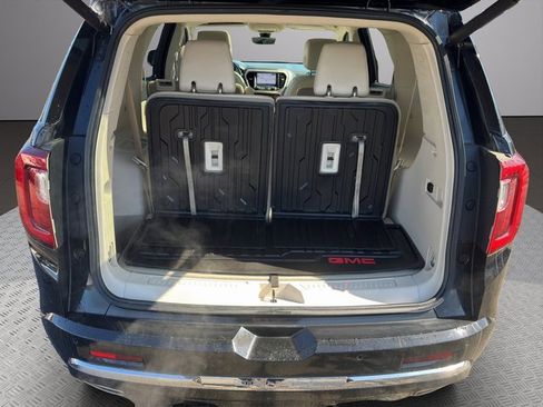 Used 2022 GMC Acadia Denali w/ Denali Ultimate Package image 26