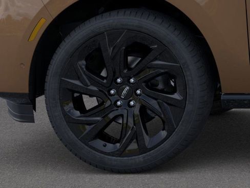 New 2025 Lincoln Navigator Black Label image 20