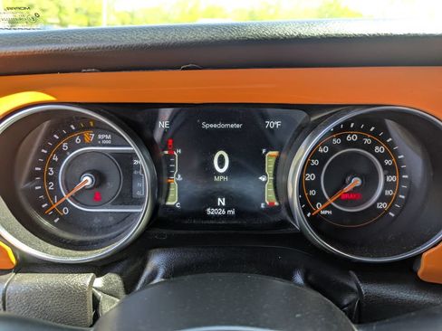 Used 2022 Jeep Gladiator Sport AWD/4WD image 18