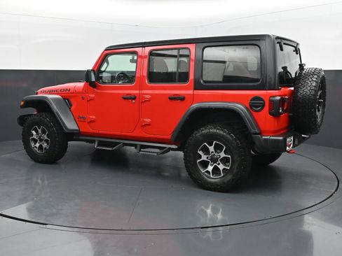 Used 2022 Jeep Wrangler Unlimited Rubicon AWD/4WD image 3