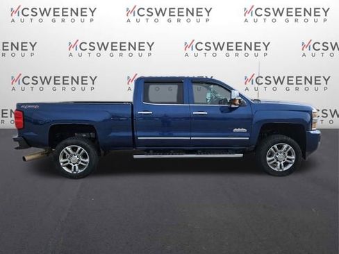 Used 2015 Chevrolet Silverado 2500 High Country w/ Duramax Plus Package image 6