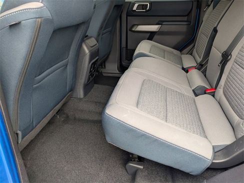 Used 2023 Ford Bronco Outer Banks image 5