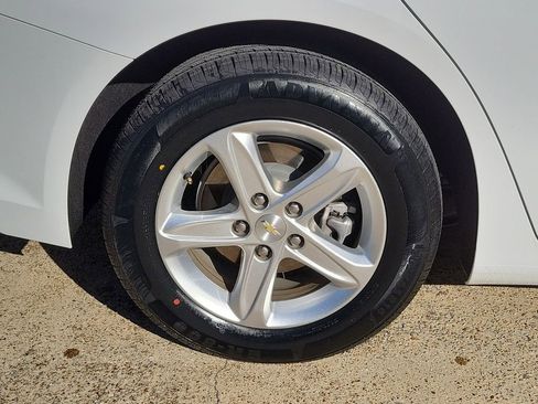 Used 2023 Chevrolet Malibu LT image 30