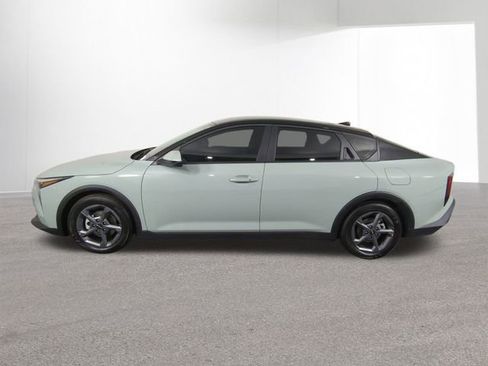 New 2025 Kia K4 LXS image 14