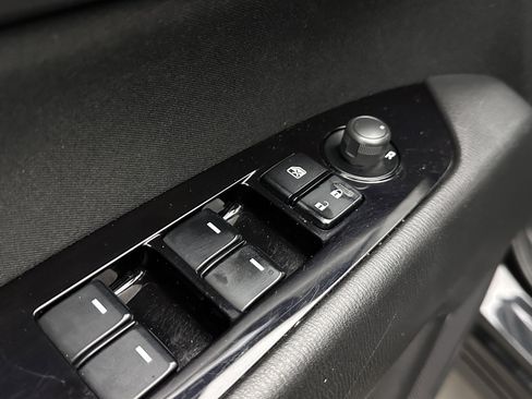 Used 2019 MAZDA CX-5 Sport w/ I-ACTIVSENSE Package FWD image 11