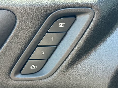 Used 2023 GMC Acadia Denali AWD/4WD image 18