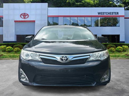 Used 2012 Toyota Camry XLE FWD image 2