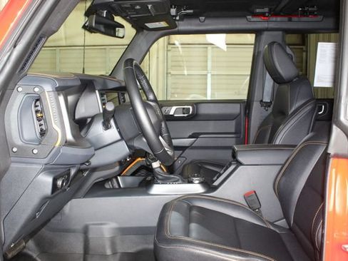 Used 2024 Ford Bronco Badlands AWD/4WD image 10