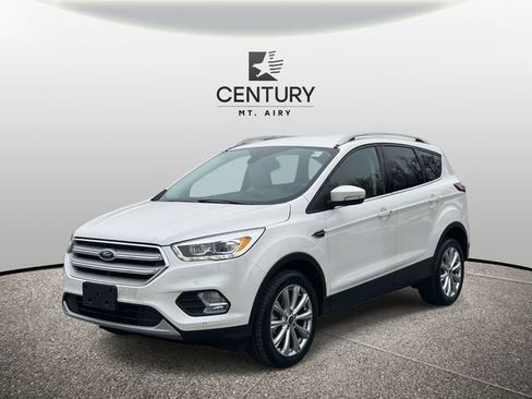 Used 2018 Ford Escape Titanium image 5