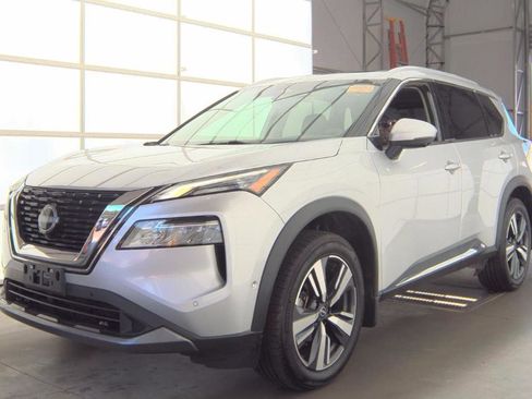 Used 2023 Nissan Rogue SL w/ SL Premium Package AWD/4WD image 2