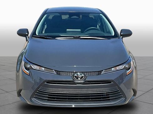 Used 2026 Toyota Corolla LE w/ LE Premium Package FWD image 4