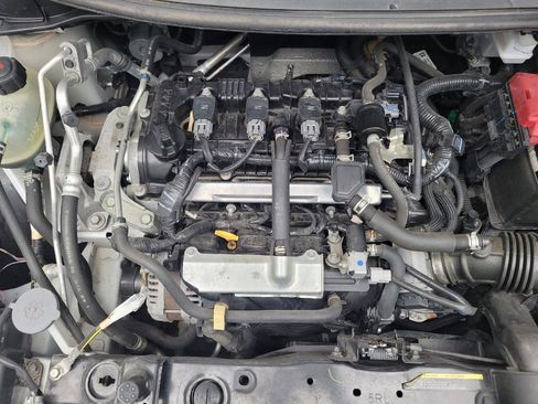 Used 2021 Nissan Versa SV FWD image 30