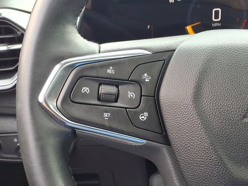 Used 2024 Chevrolet TrailBlazer LT w/ LT Cold Weather Package AWD/4WD image 16