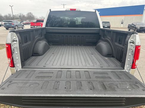 Used 2016 Ford F150 XLT image 13