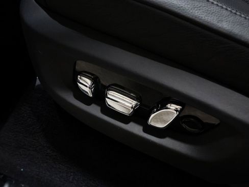 Used 2019 Rolls-Royce Cullinan image 39