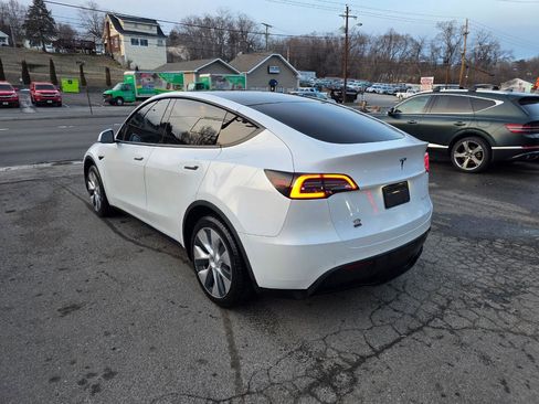Used 2020 Tesla Model Y Long Range image 7