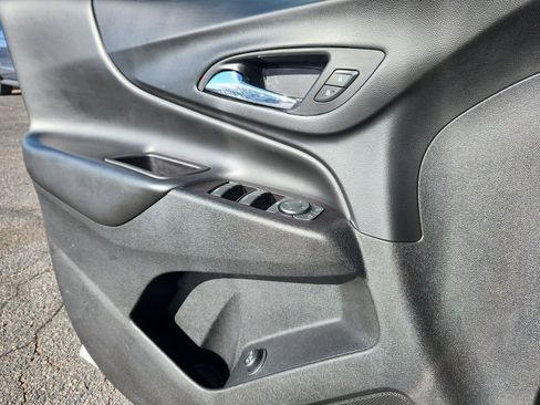 Used 2019 Chevrolet Equinox LT image 7