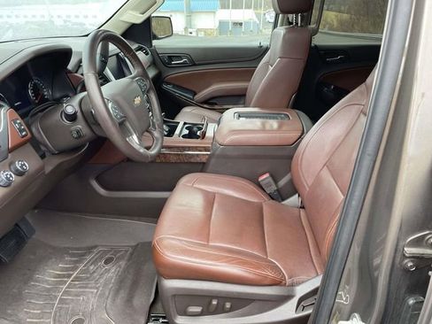 Used 2016 Chevrolet Suburban LTZ image 15