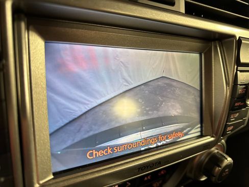 Used 2010 Toyota 4Runner Limited AWD/4WD image 22