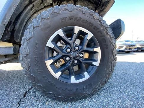 Used 2024 Jeep Wrangler Unlimited Rubicon 4xe AWD/4WD image 30