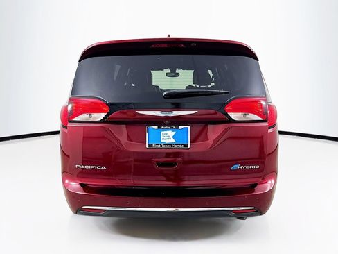 Used 2020 Chrysler Pacifica Limited FWD image 6