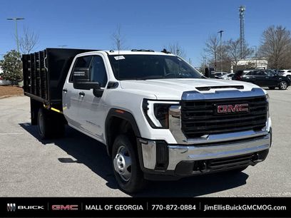 New 2025 GMC Sierra 3500 Pro w/ Convenience Package