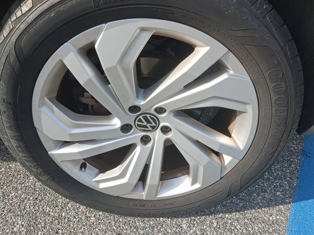 Used 2023 Volkswagen Atlas SE FWD image 14