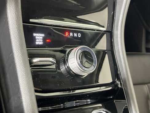 Used 2023 Jeep Grand Cherokee Limited AWD/4WD image 17