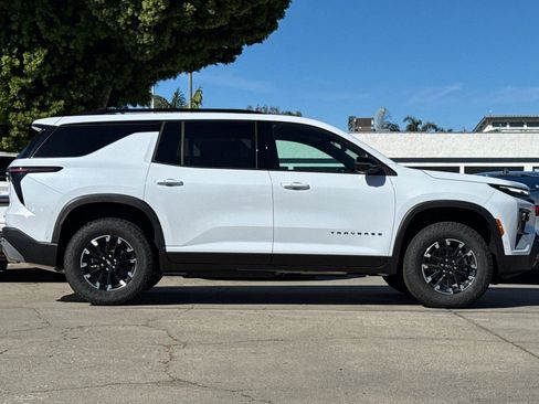 New 2026 Chevrolet Traverse Z71 w/ Enhanced Driving Package AWD/4WD image 4