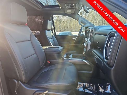 Used 2021 GMC Sierra 2500 SLT w/ SLT Preferred Package image 29