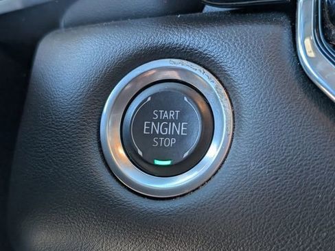 Used 2024 GMC Canyon Elevation w/ Convenience Package image 19