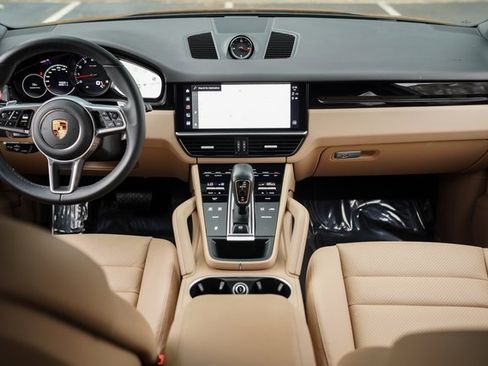 Used 2022 Porsche Cayenne image 20