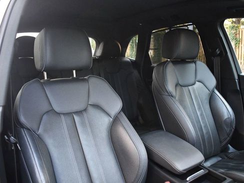 Used 2022 Audi SQ5 Premium Plus w/ Premium Plus Package image 27