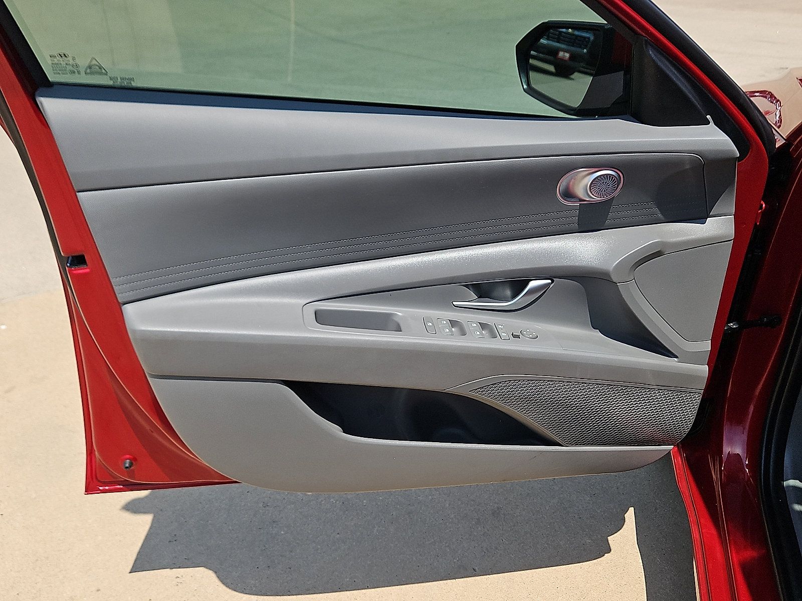 Used 2024 Hyundai Elantra SEL FWD image 13